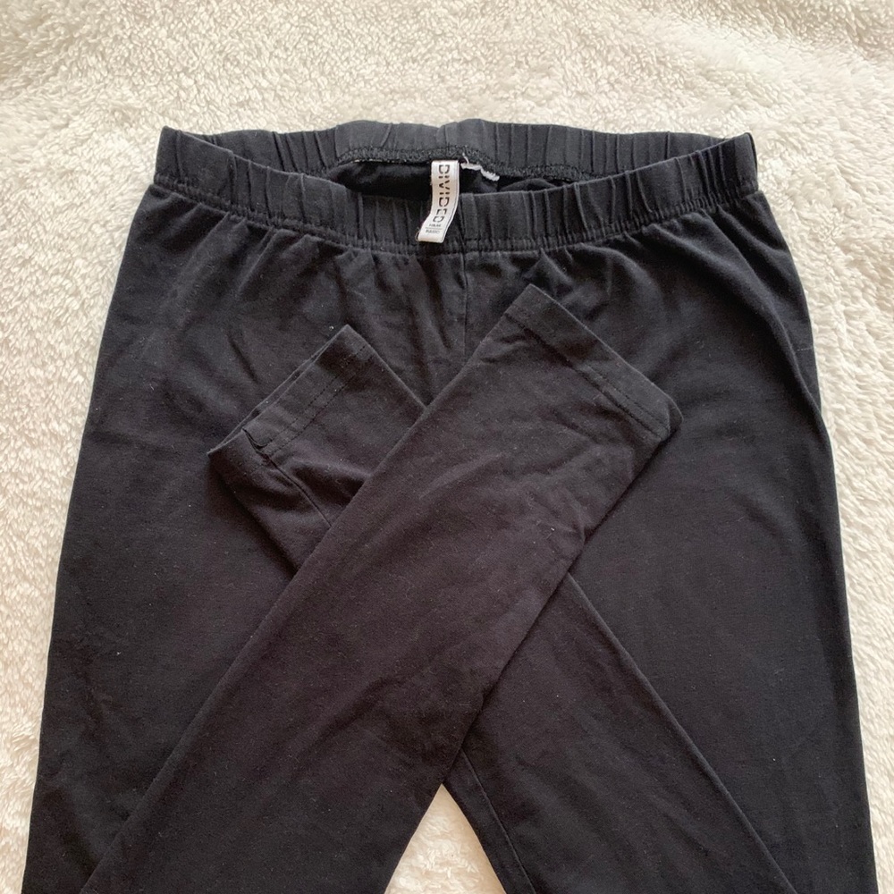 H&M Black “Divided” Leggings - Picture 3 of 4